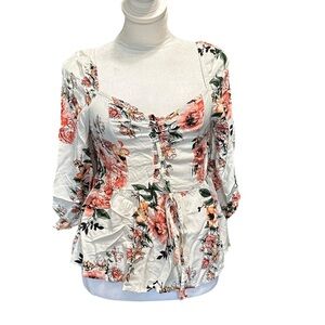 Almost Famous women's size medium cropped floral blouse